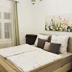 Boardinghouse Am Herforder Tor Für 8 Personen Auf 185 M2 Apartment *