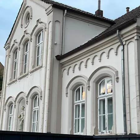 Boardinghouse Am Herforder Tor Fuer 8 Personen Auf 185 M2