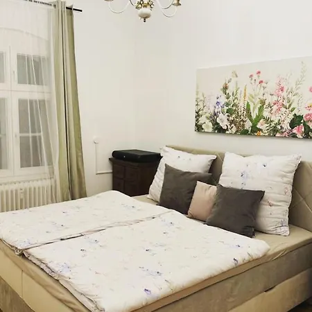 Boardinghouse Am Herforder Tor Fuer 8 Personen Auf 185 M2 Apartament *