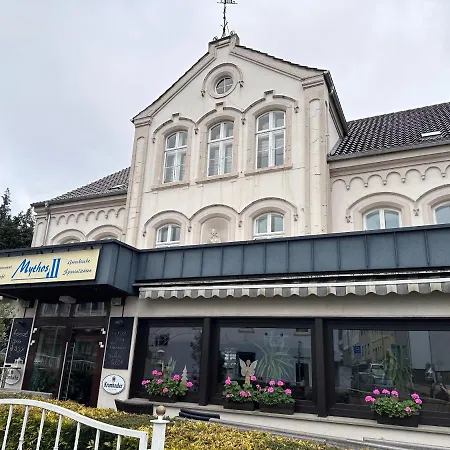 Апартаменты Boardinghouse Am Herforder Tor Fuer 8 Personen Auf 185 M2 Бад-Зальцуфлен