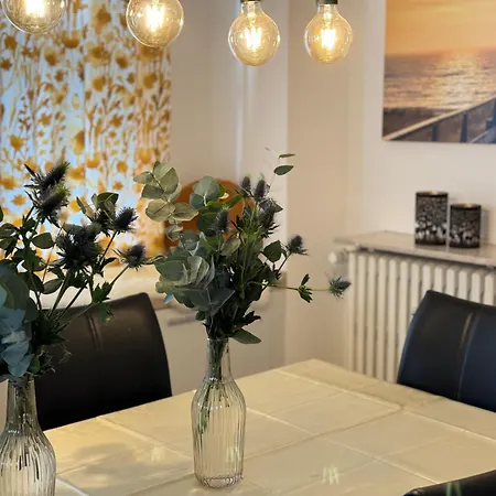 Boardinghouse Am Herforder Tor Fuer 8 Personen Auf 185 M2 아파트 바트잘츠우프렌