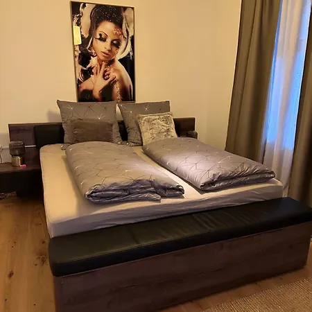 Boardinghouse Am Herforder Tor Fuer 8 Personen Auf 185 M2 Apartament *