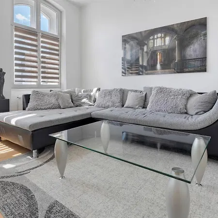 Boardinghouse Am Herforder Tor Fuer 8 Personen Auf 185 M2 * Бад-Зальцуфлен