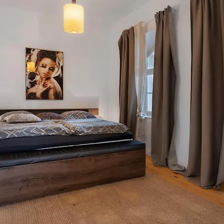 Boardinghouse Am Herforder Tor Fuer 8 Personen Auf 185 M2 Apartamento