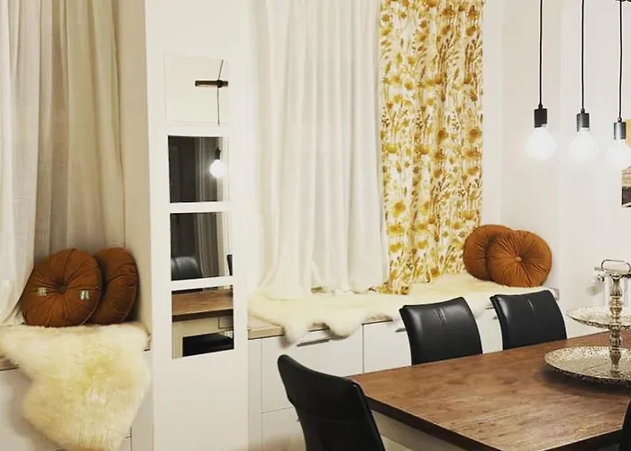 Boardinghouse Am Herforder Tor Fuer 8 Personen Auf 185 M2 Appartement