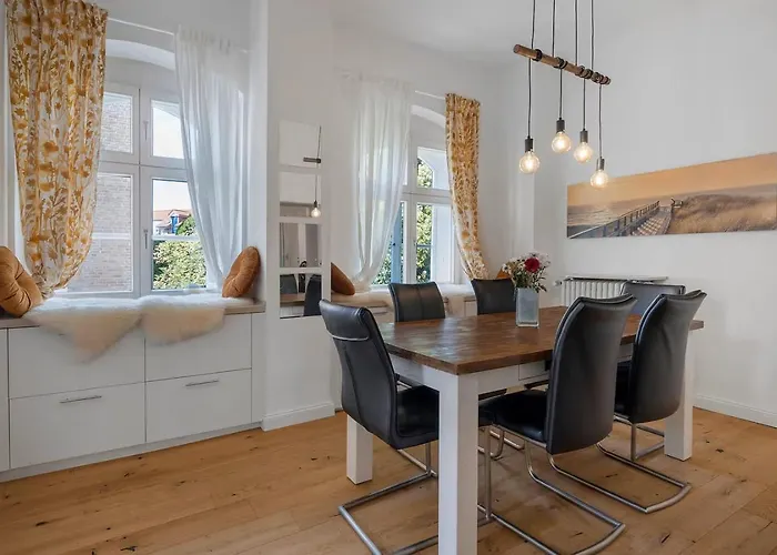 Boardinghouse Am Herforder Tor Fuer 8 Personen Auf 185 M2 Daire *